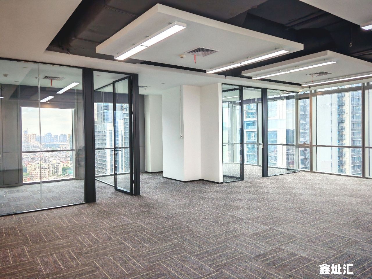 中粮大悦中心写字楼出租，灵芝站双地铁口物业